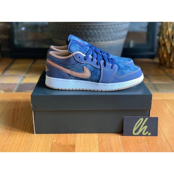 Size 6y Air Jordan 1 Low "Denim" - Picture 3 of 5